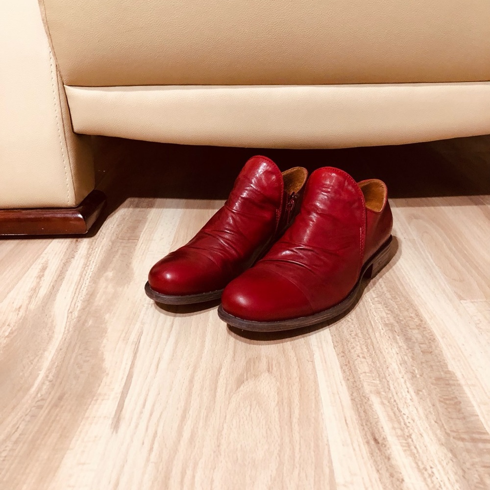 Miz Mooz Red Leather Loafers Size 7.5